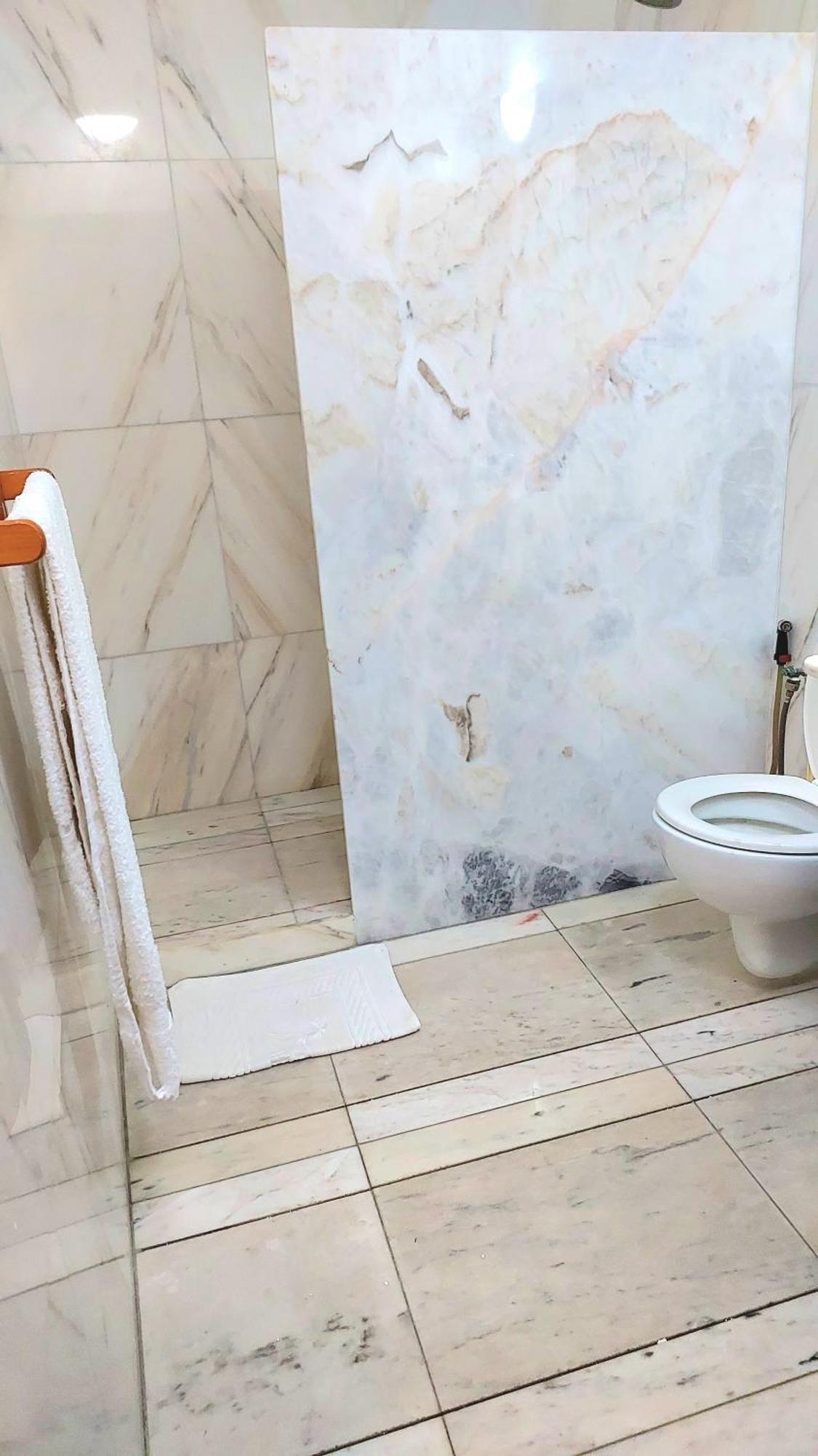 Hotel Іньямбане Екстер'єр фото